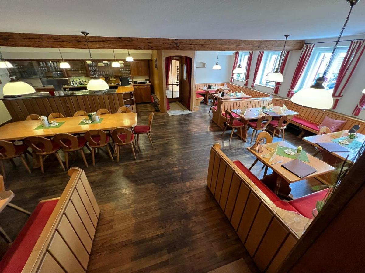 Hotel-Gasthof Postbraeu Dingolfing Exterior photo