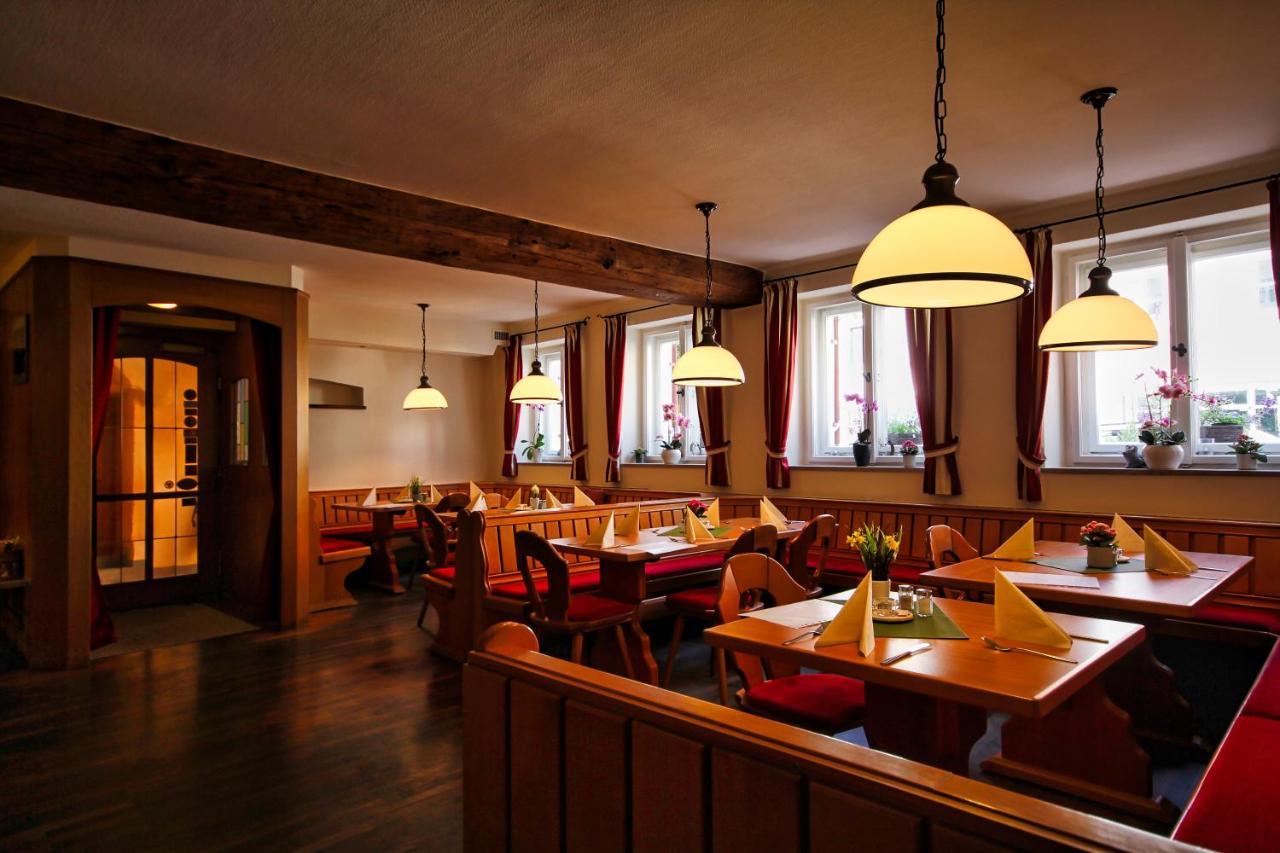 Hotel-Gasthof Postbraeu Dingolfing Exterior photo